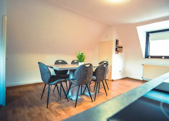 Apartment Rheinterrasse 2 *